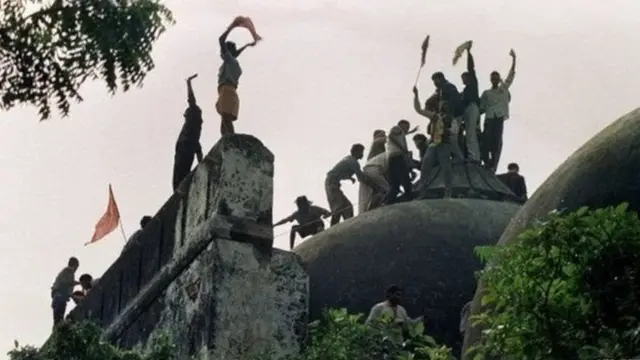 బాబ్రీ మసీదు