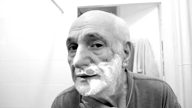 'تصویر در انتظار'