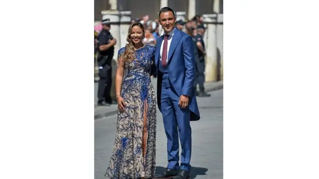 Mlindalango wa Real Madrid Keylor Navas na mke wake Andrea Salas pia hawakukosa kwenye harusi ya Sergio Ramos na Bi Pilar Rubio