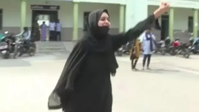 انڈیا میں حجاب تنازع