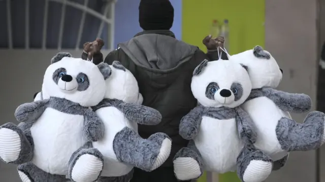 பொம்மைகள்