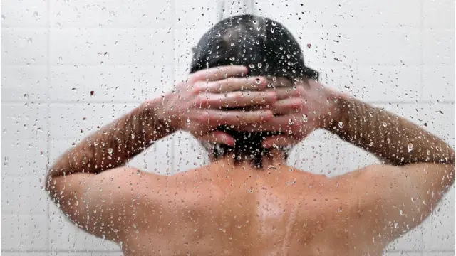 ነብሱ ዝሕፀብ ሰብ