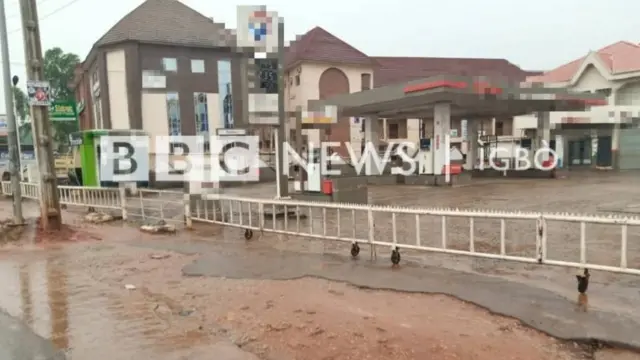 Ụlọọrụ mmanụ ụgbọala dị n'Ọka