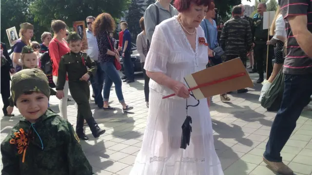 9 травня в Луганську