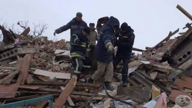 ఖార్కియెవ్‌లో జరిగిన రష్యన్ బాంబు దాడుల్లో నలుగురు మరణం