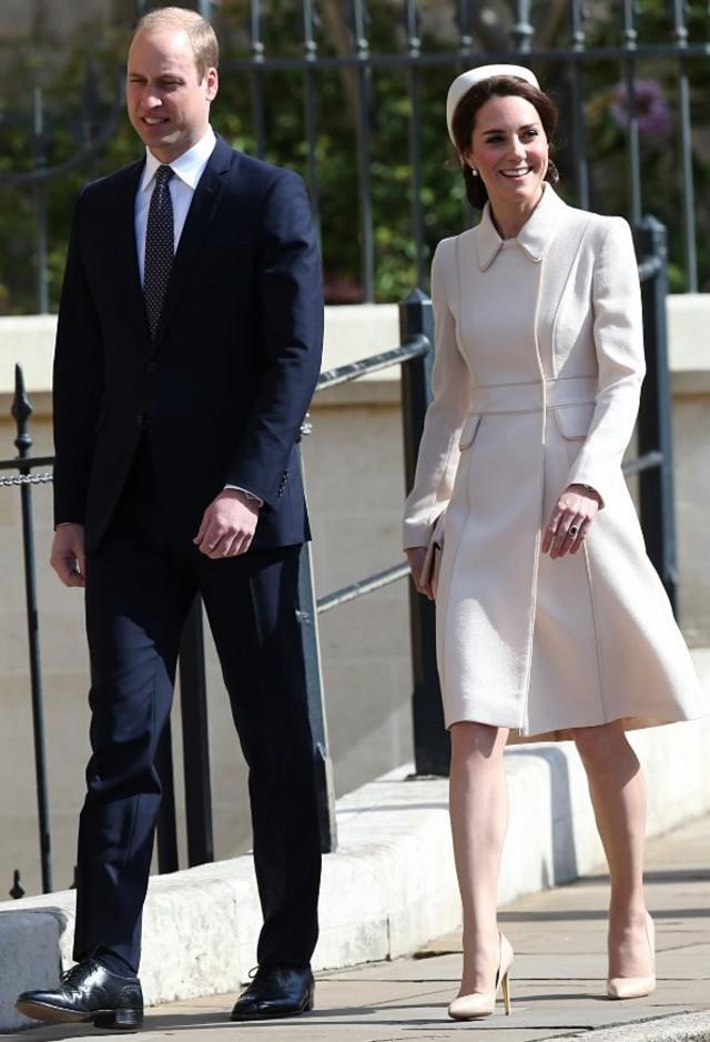 По словам принца, он до сих пор сожалеет, что его мать принцесса Диана так и не встретила его жену Кэтрин и детей принца Джорджа и принцессу Шарлотту
