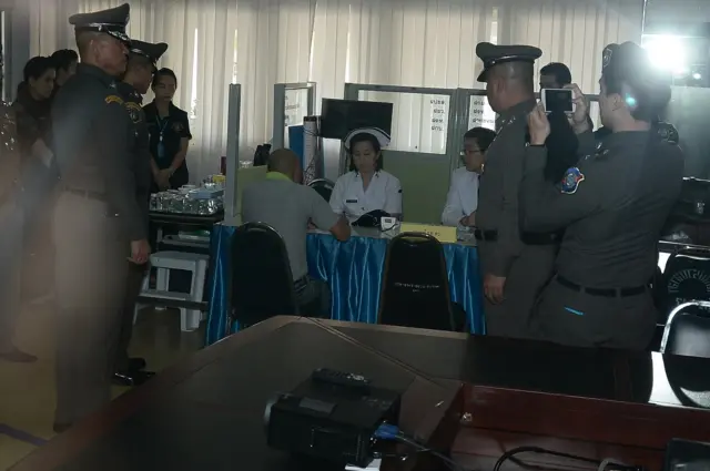 จุมพล มั่นหมาย