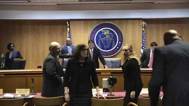 パイ委員長が発言していた際に警報装置が発動した