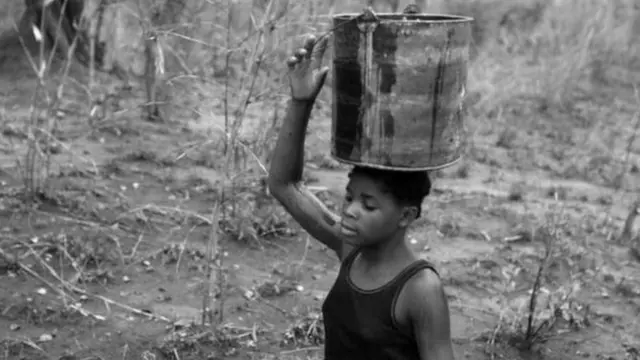 Josefina a maa fi ori ru omi lọ ọna jinjin