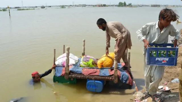 पाकिस्तान में बाढ़