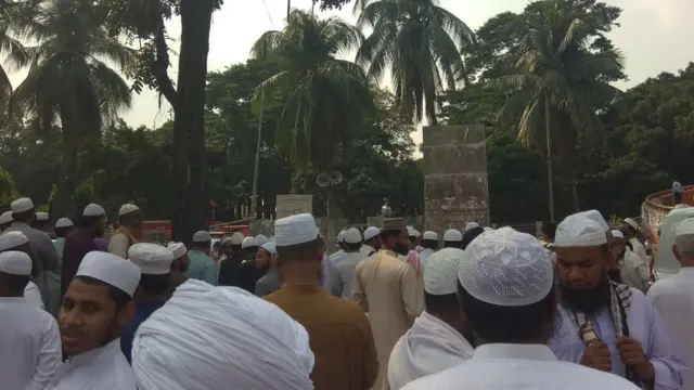 শুধু আমন্ত্রিতরাই সমাবেশস্থলে ঢুকতে পেরেছেন