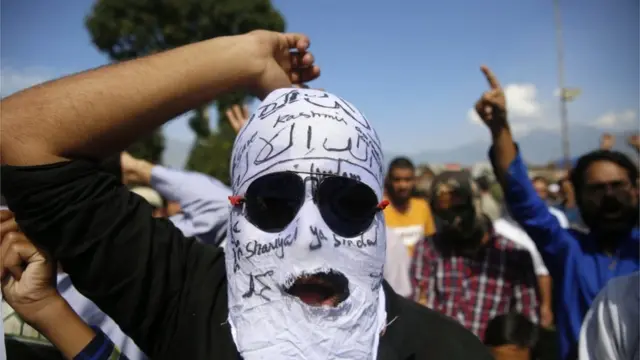 कश्मीर में प्रदर्शन