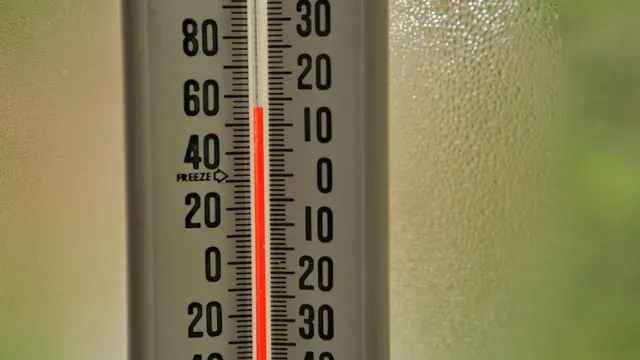 温度有明确的划分，但是难以可视化温度的变化 。