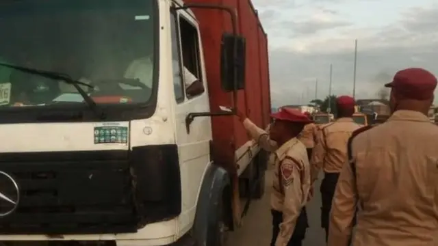 Awọn osisẹ FRSC n mojuto lilọ bibọ ọkọ