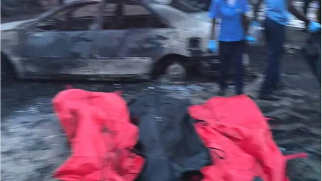 Awọn oko to jona ati oku eeyan mẹta