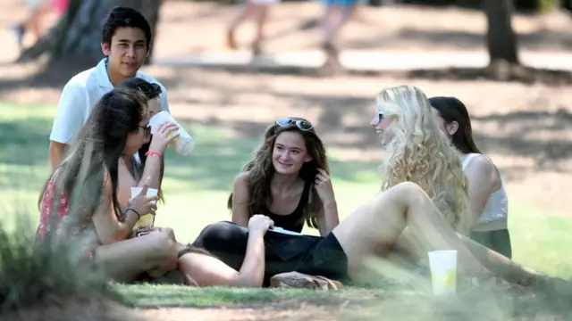 Миллениалы