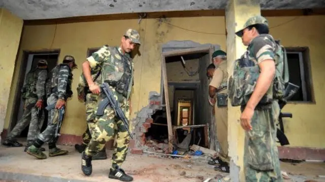 நக்சல் இயக்கம்