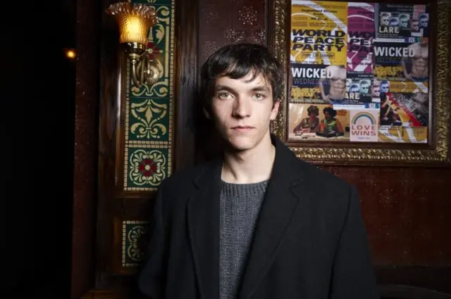 Fionn Whitehead, daha önce Dunkirk adlı filmde de oynamıştı