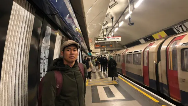 Suhada, pemetik buah, di London, Inggris