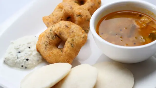 इडली-वडा