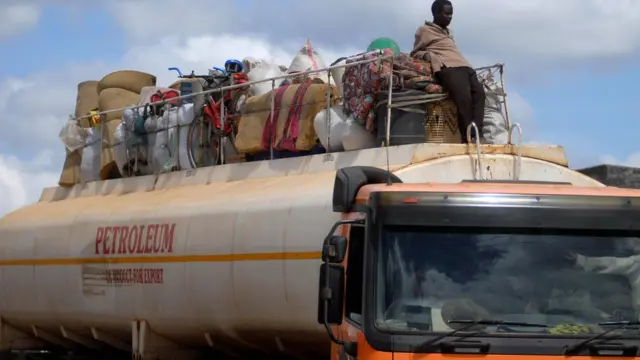 Hivi sasa lita moja ya mafuta ya petroli inauzwa kwa takriban $1.27