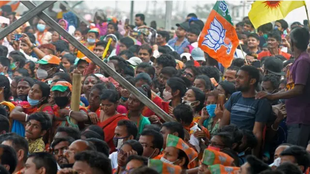 ચૂંટણીપ્રચાર માટે ભારે ભીડ