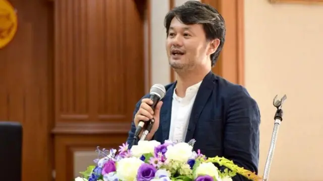 ผศ.ดร. วสันต์ เหลืองประภัสร์