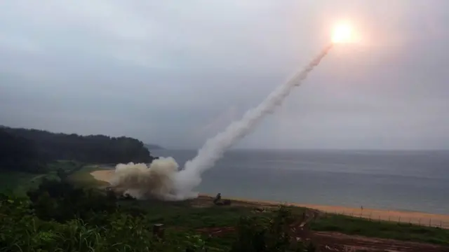 Перше місце у списку бажань Києва посідає армійська тактична ракетна система (ATACMS)