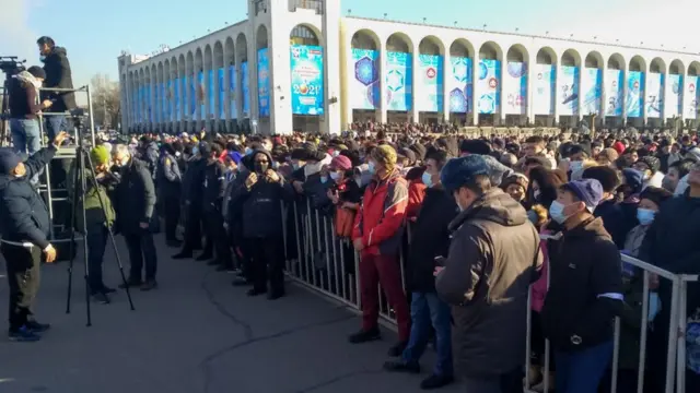 Ала-Тоо аянтындагы концерт