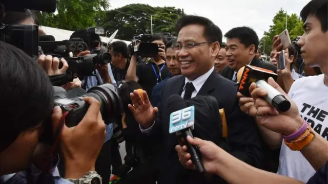 นายนรวิชญ์ หล้าแหล่ง