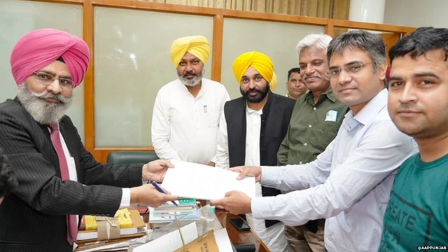 संदीप पाठक