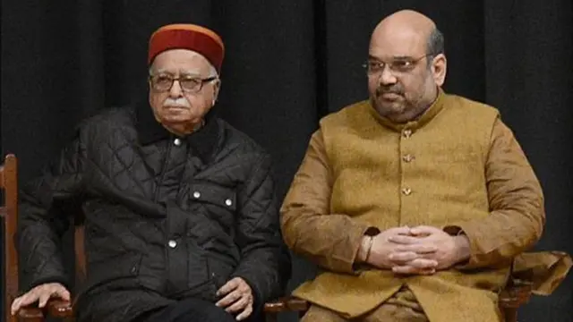 લાલકૃષ્ણ અડવાણી અને અમિત શાહ