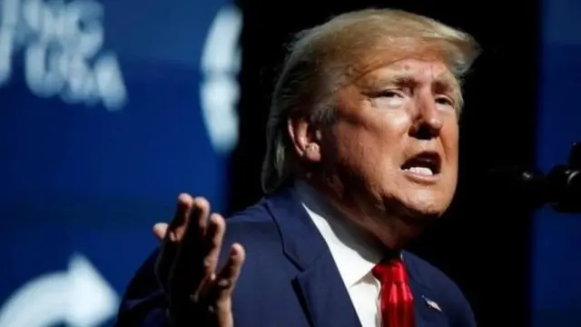 ජනාධිපති ඩොනල්ඩ් ට්‍රම්ප්