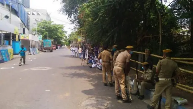 করোনাভাইরাসের মধ্যে চলছে ফল গণনা