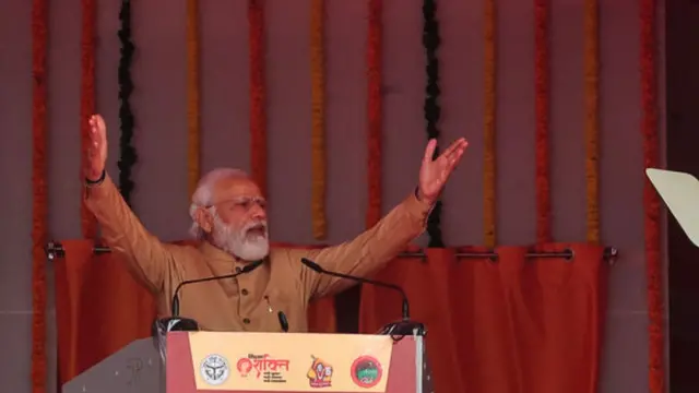 વિશ્લેષકો નિર્ણયની ટાઇમિંગ અંગે પણ પ્રશ્ન ઉઠાવી રહ્યા છે