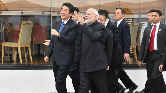 मोदी और आबे