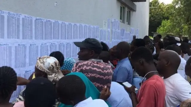 Abagomba kwiyandikisha ni benshi mu gihe hasigaye amasaha macye