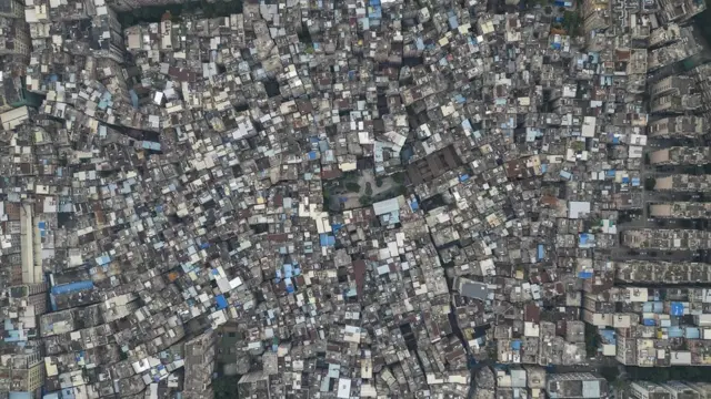 중국에는 지구상에서 가장 인구가 많은 도시들이 있다