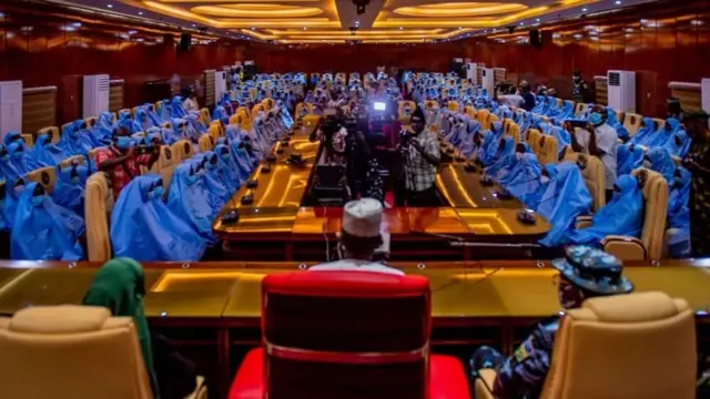 नाइजीरिया छात्राएं