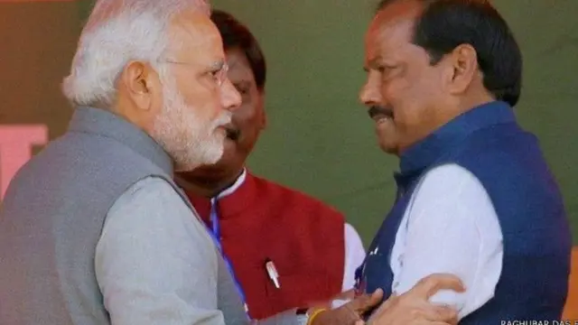 प्रधानमंत्री के साथ मुख्यमंत्री रघुवर दास