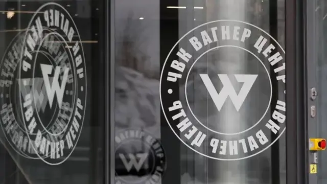 Манба: 64675085 - Путинское помилование: как ЧВК "Вагнер" вывозит заключенных на войну с Украиной