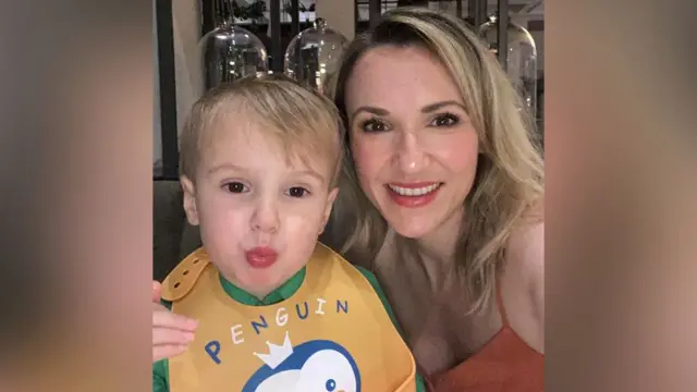 أليسون سيجويك وابنها