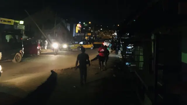 Rond Point Damas from Ahala for front church