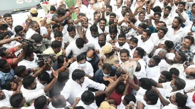 இபிஎஸ்