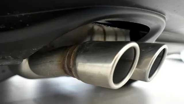Exhaust pipes are seen on a Volkswagen vehicle at an auto dealership in San Francisco, California on March 24, 2016. US judge on Thursday gave Volkswagen until April 21 to come up with a plan to fix some 600,000 cars spewing illegal levels of pollutants due to emissions-cheating software. "This issue of what is to be done with these cars must be done by that date," US District Court Judge Charles Breyer told attorneys of the German automaker during a status hearing. / AFP / Josh Edelson (Photo credit should read JOSH EDELSON/AFP/Getty Images)