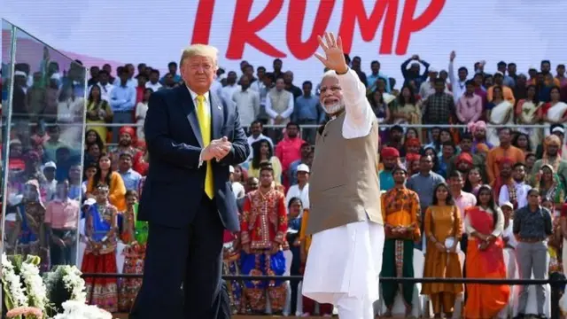 ટ્રમમ્પ અને મોદીની તસવીર