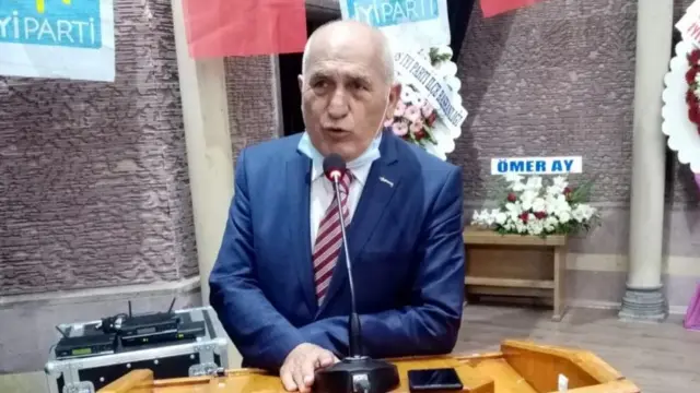 Ömer Ay