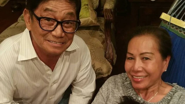 Bà Helen Huỳnh cùng chồng, ông Huỳnh Thơ Viện, vào dịp Tết Nguyên Đán năm ngoái