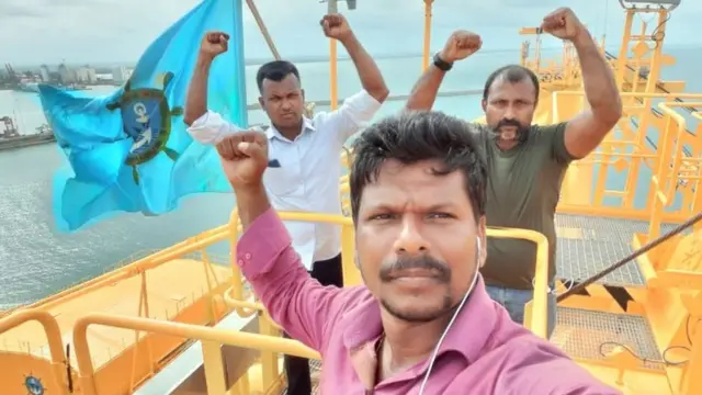 වරාය සේවකයෝ