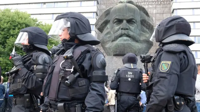 مدينة كيمنيتس كانت تعرف قبل توحيد الألمانيتين بكارل ماركس شتات